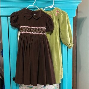 Smocked Corduroy dress bundle /Lot Girl’s 4/ 4T
Green,brown Vivie LA Fête, M&M